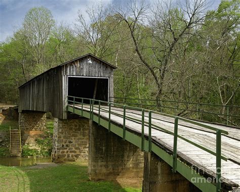 Euharlee Creek Covered Bridge Photograph by Paul Quinn - Pixels