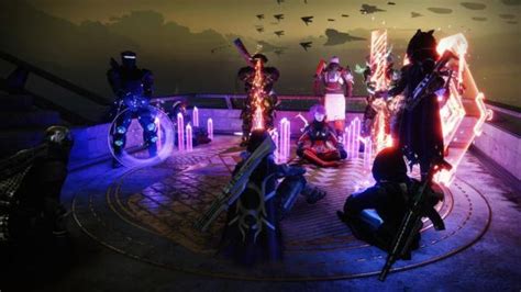 Destiny Players Pay Tribute To Lance Reddick Their Fallen Commander