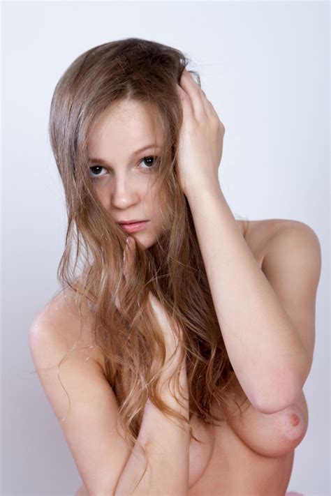 Alluring Teen Alexandra D Shows Her Irresistible Trimmed Pussy Up Close Coedcherry