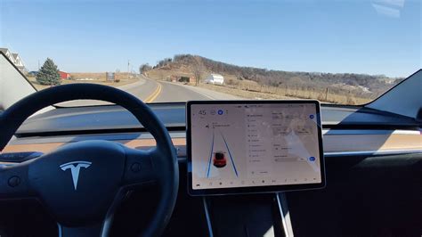 Tesla Model 3 Autopilot Full Self Driving Tesla Model 3 Se Conduce Singura Youtube