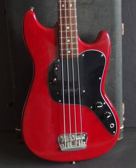 Vintage 1977 Fender Bass Guitar