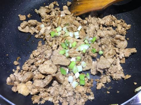 👩🏻‍🍳麵筋炒肉燥 鹹甜滋味好下飯 By 👩🏻‍🍳承蓁的戰場 愛料理