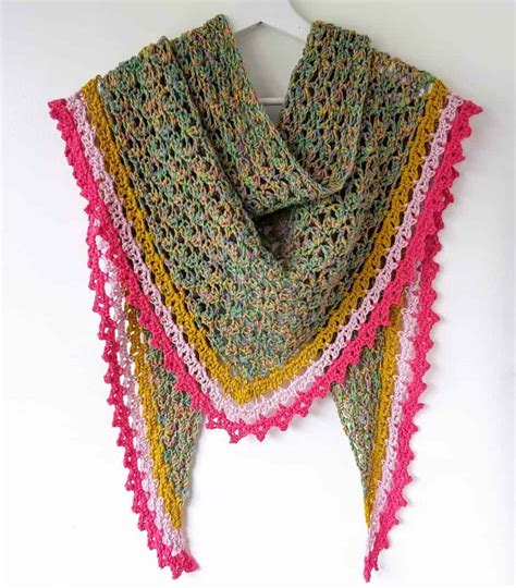 Easy Crochet Triangle Shawl Free Pattern For Spindle Shawl Annie