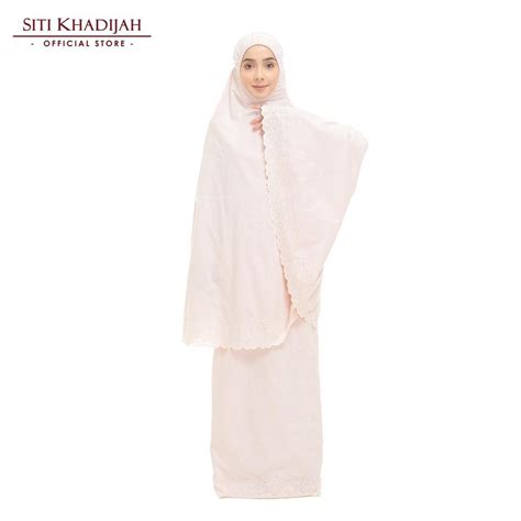 In Stock Siti Khadijah Telekung Broderie Hawa In Nude Pink With Exclusive Tuberose Series Box