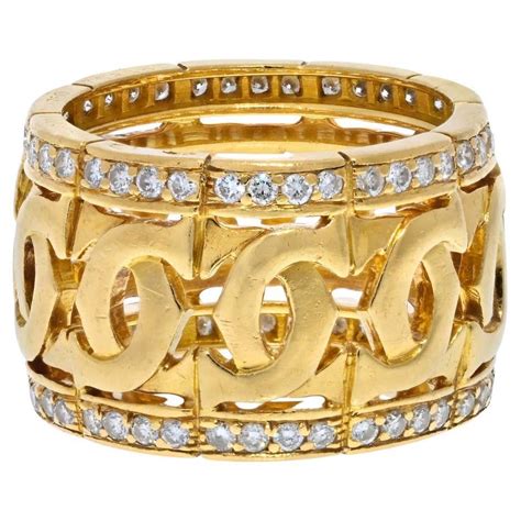 Cartier 18k Yellow Gold Panthere Head Solid Design Spotted Lacquer Ring For Sale At 1stdibs