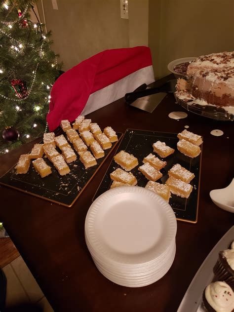 At A Lesbian Holiday Party And They Have Lemon Bars R Bisexual