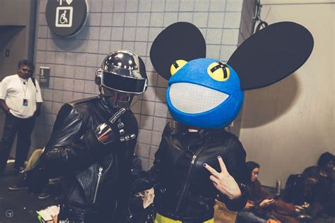 Daft Punk And Deadmau5 Comiccon Nycc2014 Comicconnyc Cosplay