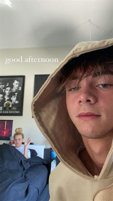 Picture Of Corbyn Besson In General Pictures Corbyn Besson 1601755561