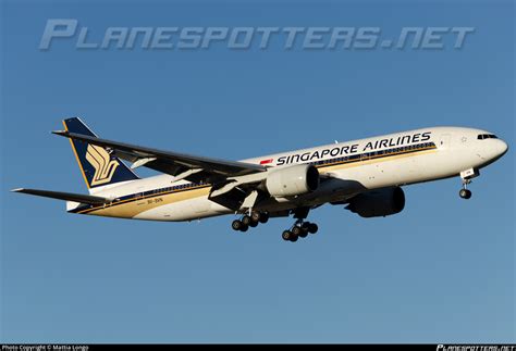 V Svn Singapore Airlines Boeing Er Photo By Mattia Longo Id