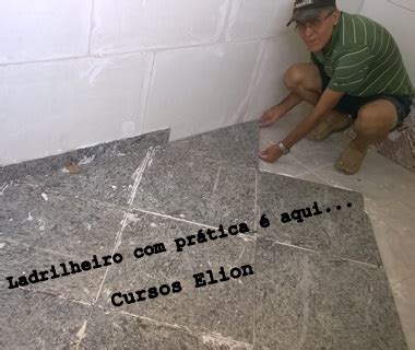 O Que É Ladrilheiro - CURSO DE LADRILHEIRO (PISOS E AZULEJOS)