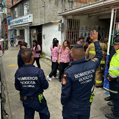 Bomberos Oficiales de Bogotá on Twitter Nuestros bomberos de la