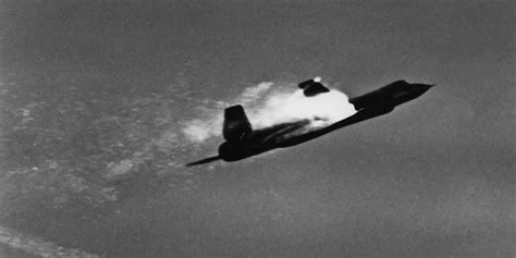 The Story Behind This Photo Of An Sr 71 Afterburner Blowing Apart