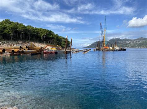 Slobodna Dalmacija Luka Pola I Te Najve I Je Lu Ki Infrastrukturni