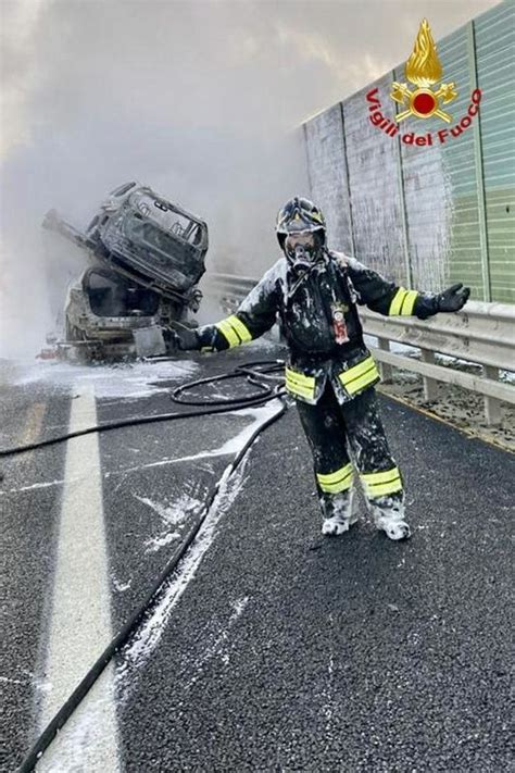 Cremona Sera Incendio In Autostrada Riaperta L A Questa Mattina