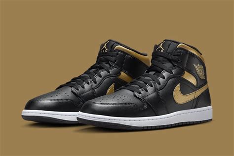 Air Jordan 1 Mid "Black/Metallic Gold" DQ8426-071 | Nice Kicks