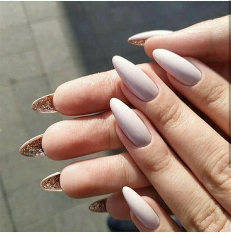 Pin de Lenaa en ɴᴀɪʟ Manicura de uñas Uñas de gel simples Manicura