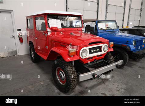 Landcruiser White Hi Res Stock Photography And Images Alamy