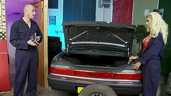 Katie Kaliana Sucks Her Mechanics Dick Before Fucking Him XVIDEOS