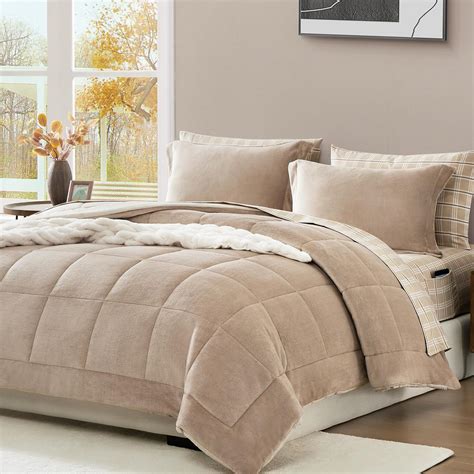 Amazon Amberspace Plush King Size Comforter Set Pieces Light