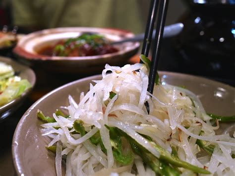 來呷飯川食堂金華店：台南超平價川菜館，正宗美味的川菜料理，百元川菜不吃辣也上癮！｜台南聚餐餐廳推薦台南川菜 進食的巨鼠