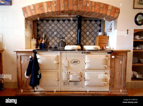 Farmhouse Kitchen Aga Hi Res Stock Photography And Images Alamy