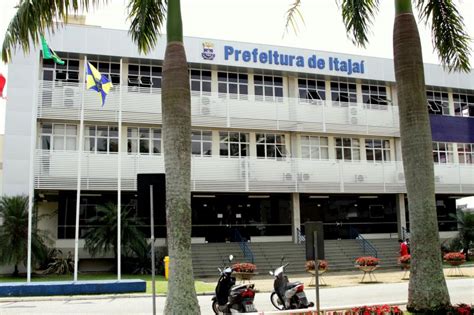 Prefeitura de Itajaí SC promove dois Concursos Públicos