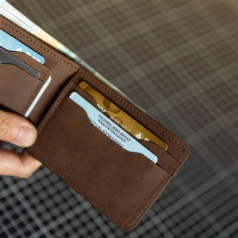 jenis dompet pria   dicari vlari