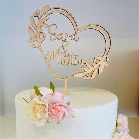 Cake Topper Coeur personnalisé bois The Weddingshop