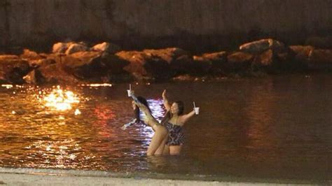 Rihanna Bikini Hot Y Diversi N En Brasil Infobae
