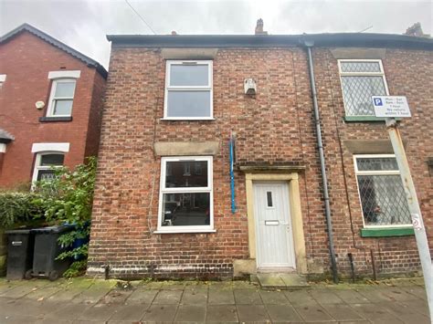 2 Bed End Terrace House For Sale In Stockport Road Marple Stockport