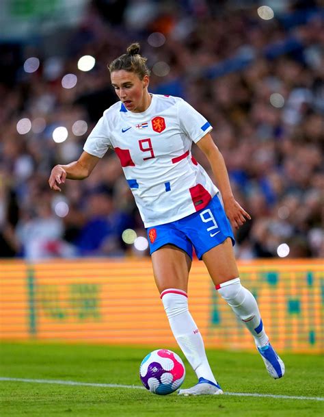 Vivianne Miedema could be back for Netherlands in France quarter-final ...