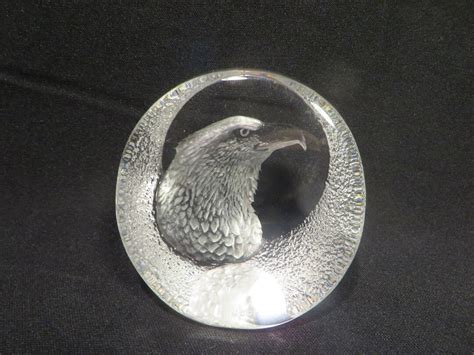 Vintage Mats Jonasson Artist Signed Crystal Eagle 9201 Sculpture