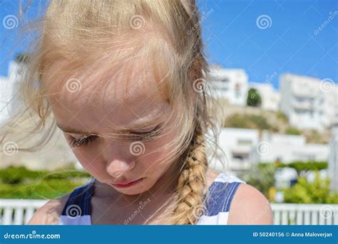 Petite Fille Triste Photo Stock Image Du Probl Mes Triste