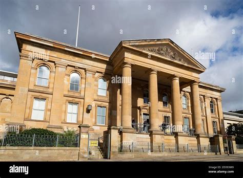 Exterior of Dundee Sheriff Court, Tayside, Scotland, UK Stock Photo - Alamy