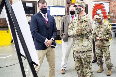 Dla Distribution Anniston Alabama Hosts U S Army Tank Automotive And