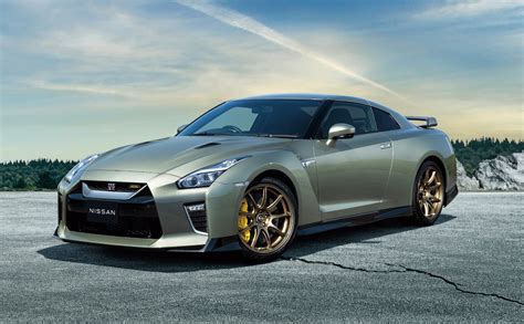 Nissan R Gt R Being Discontinued In Australia Update Debuts For