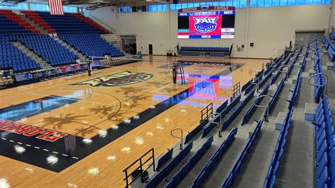 March Madness Excitement Electrifies Fau Campus In Boca Raton