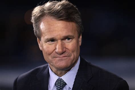 Bank Of America Ceo Brian Moynihan Gets 25 Pay Bump Wsj