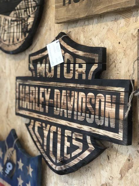 Harley Davidson Bar And Shield Sign In 2020 Rustic Man Cave Man Cave