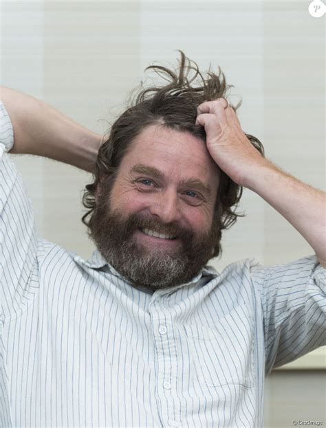 Zach Galifianakis Lors De La Conférence De Presse Pour Le Film Les