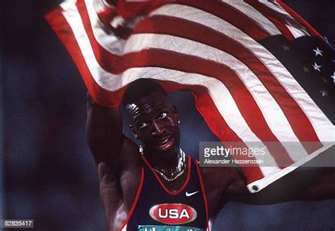 Michael Johnson Atlanta 1996 Photos and Premium High Res Pictures ...