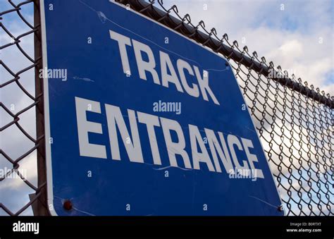 Jogging Track Sign Hi Res Stock Photography And Images Alamy