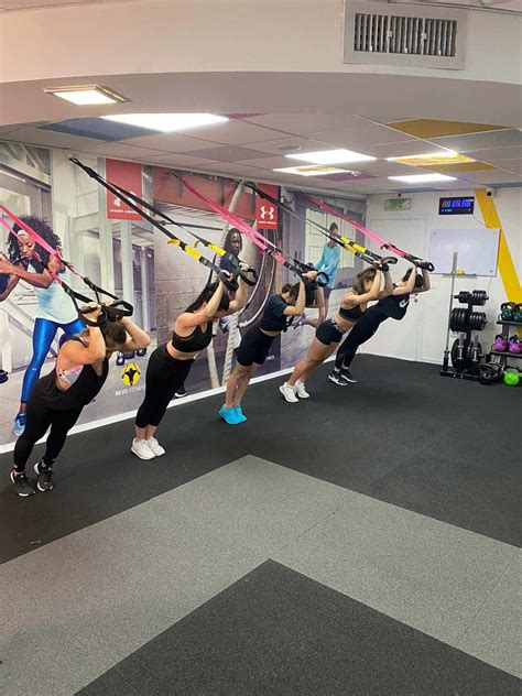 רבו פיטנס Revo Fitness | רשת סטודיו פילאטיס לנשים בלבד באזור המרכז