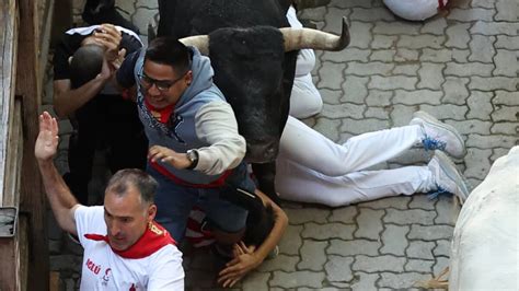 Milagro En La Curva De Estafeta Los Miuras En El Ltimo Encierro De