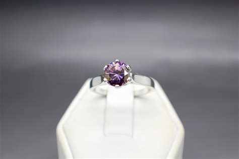 1.40cts Fancy Purple Diamond Engagement Ring (7.43mm) VS-2 Clarity and ...