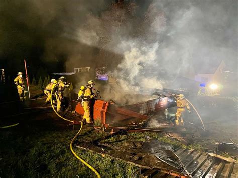 Brandstiftung Feuer zerstört Gartenhütte Kronach Neue Presse Coburg