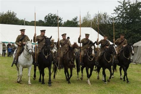 Solve 16th Lancers Display Team Jigsaw Puzzle Online With 77 Pieces