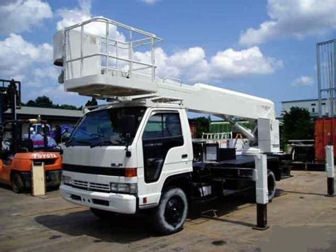 Автовышка MITSUBISHI SK-130