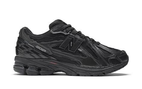 New Balance 1906D Protection Pack Black Leather M1906DF | More Sneakers
