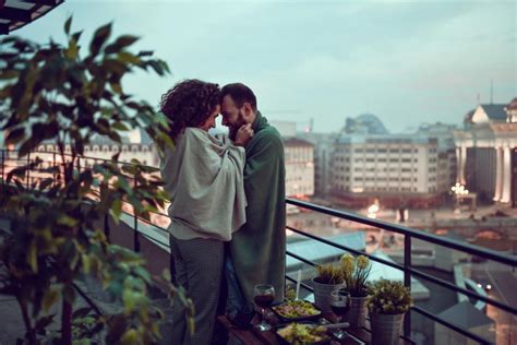 da vdignem tost za lyubovta avtorite ednabg